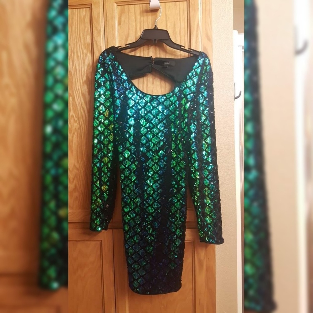 NWOT Size 1x fully sequined mermaid cocktail dress